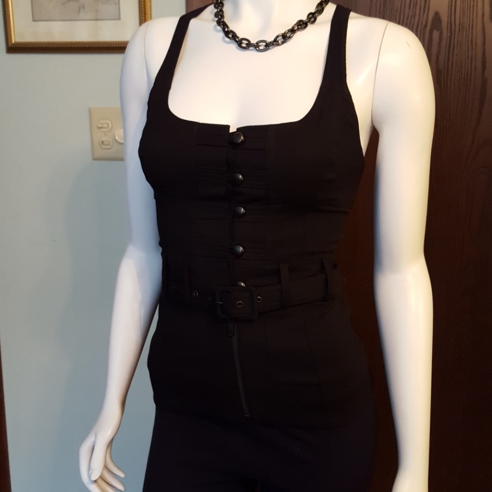 Belted tank